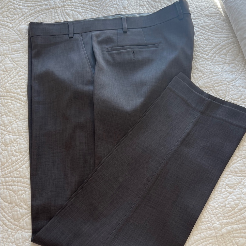 Michael Kors Men's Dark Gray/Brown Dress Pants. No pleats.